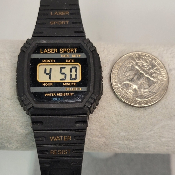 ▪︎Digital Watch - Picture 2 of 8